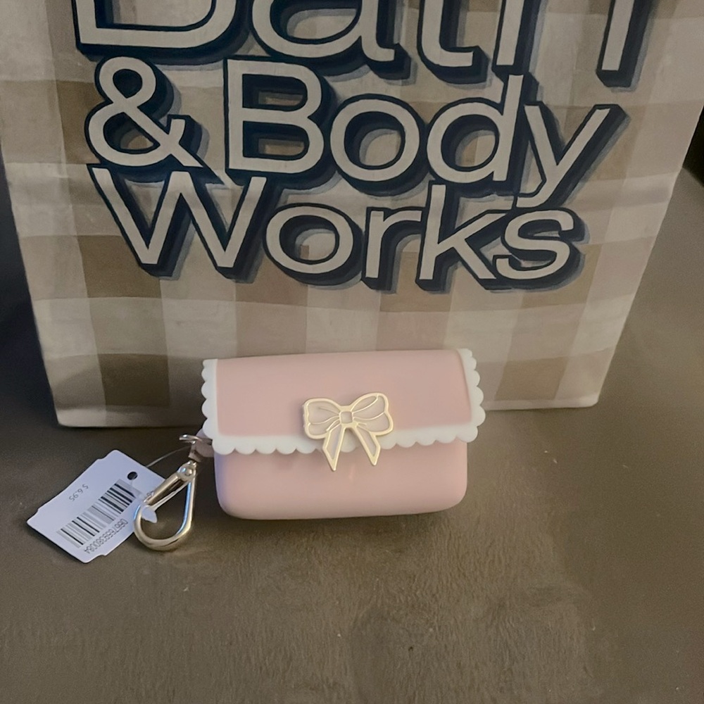 NWT Bath & Body Works Pink Coquette Bow Pocketbac Holder